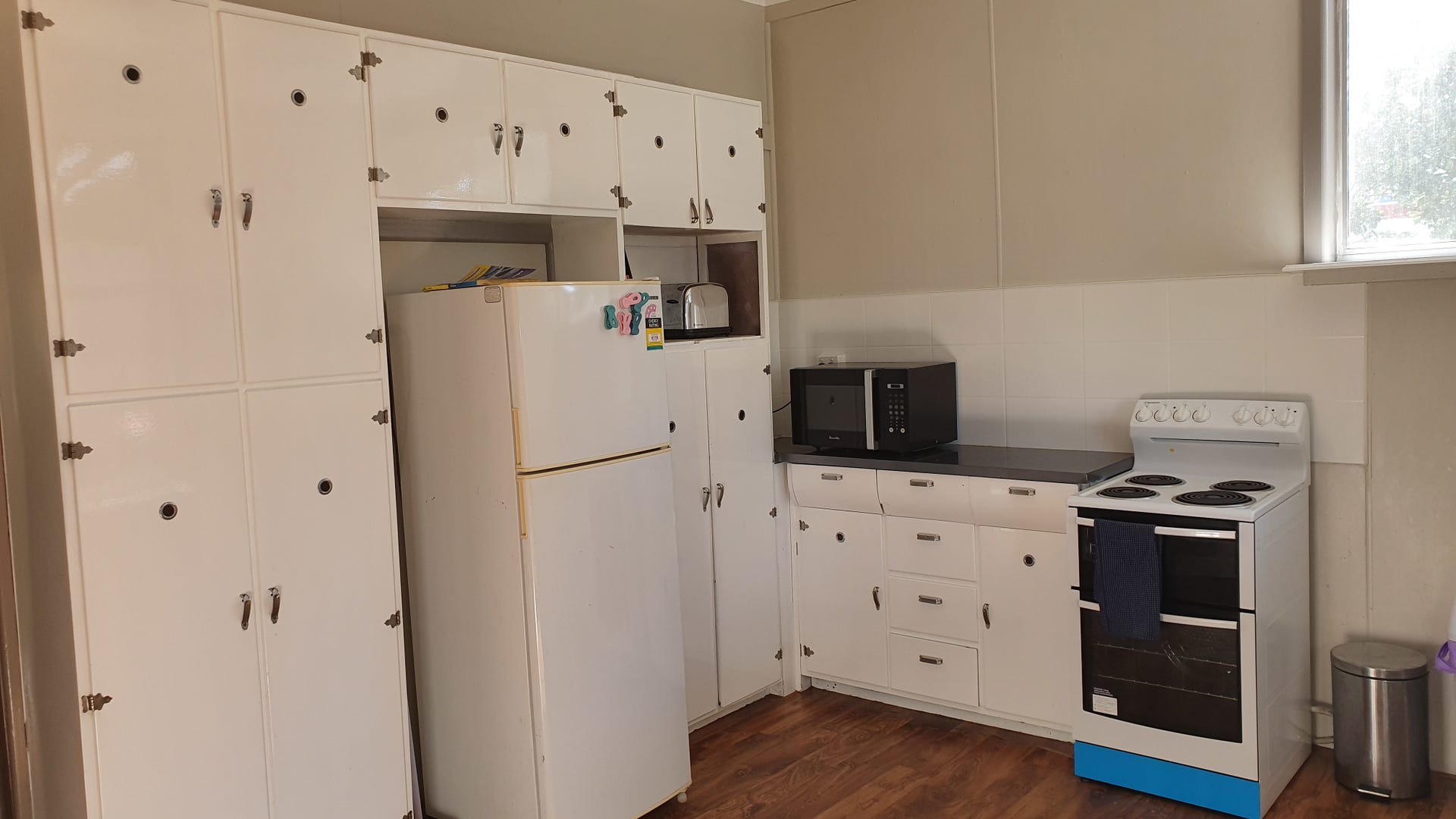 Includes wifi, water and lawn/yard care and cleaner Armidale Rentals