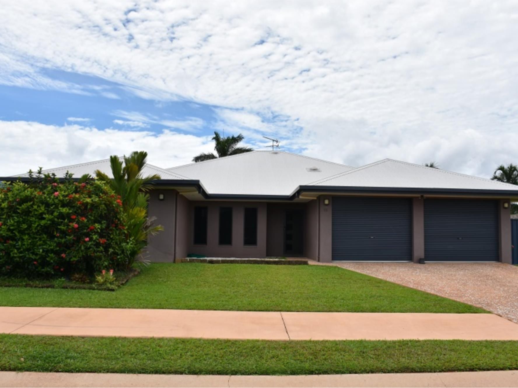 Weipa Real Estate SPACIOUS FAMILY HOME IN GOLF LINKS ESTATE!