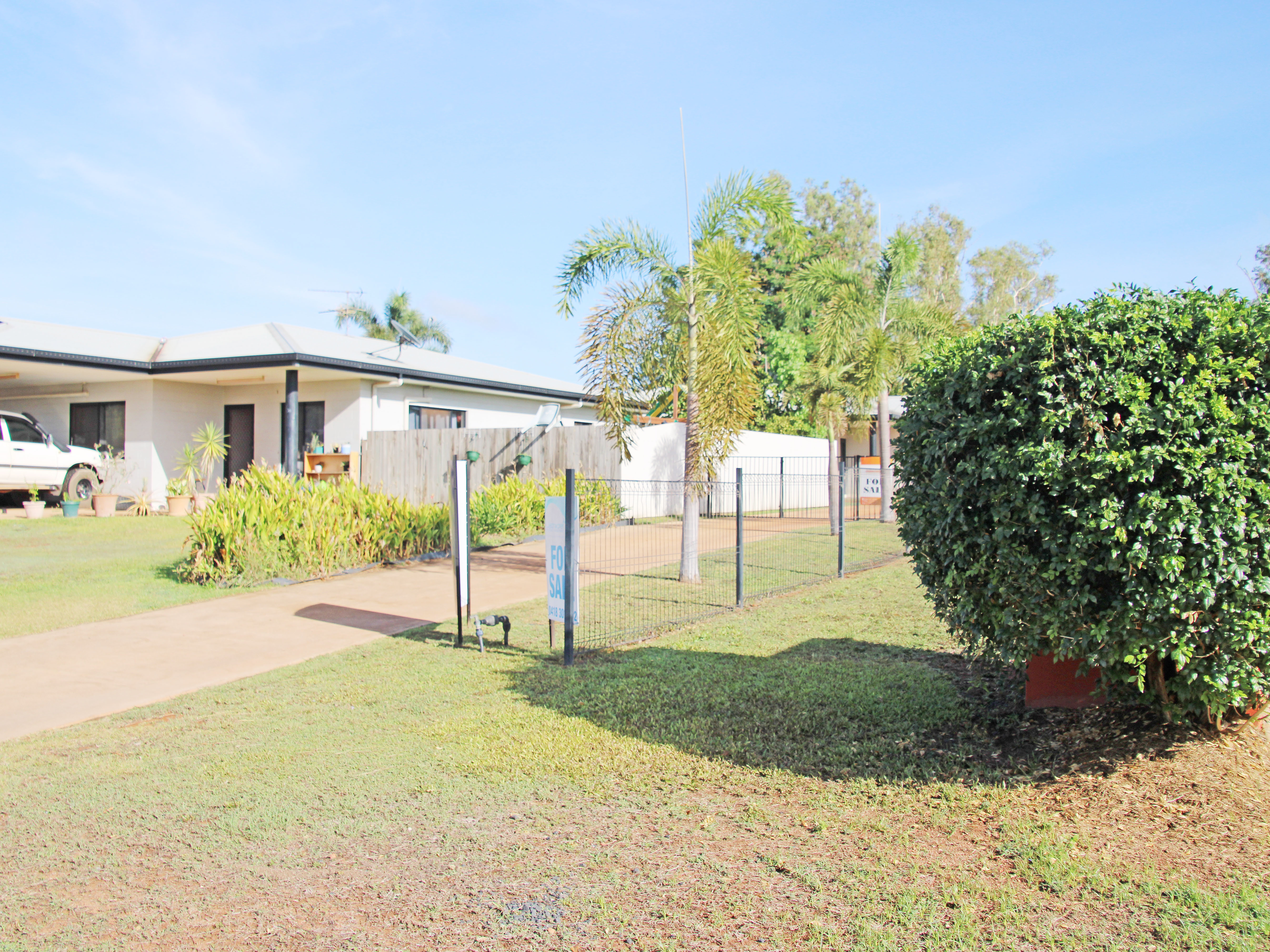 Weipa Real Estate RETURNING 700 PER WEEK UNTIL DECEMBER 21 ! NO BODY
