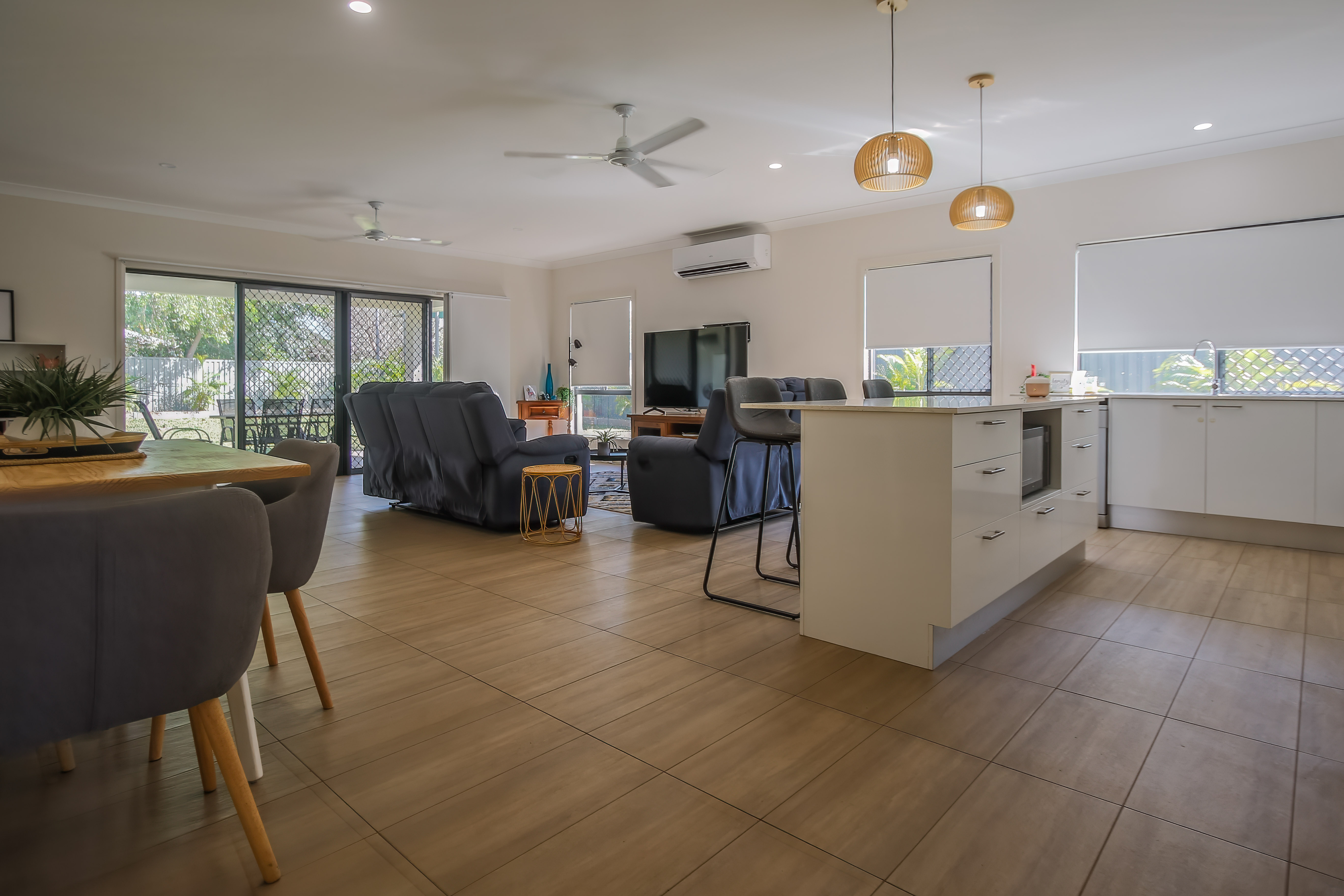 Weipa Real Estate BEAUTIFUL EXECUTIVE HOME FOR SALE IN GOLF LINKS