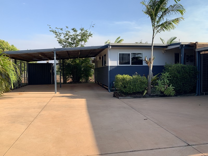 Weipa Real Estate SPACIOUS UNIT WITH ESTABLISHED GARDENS