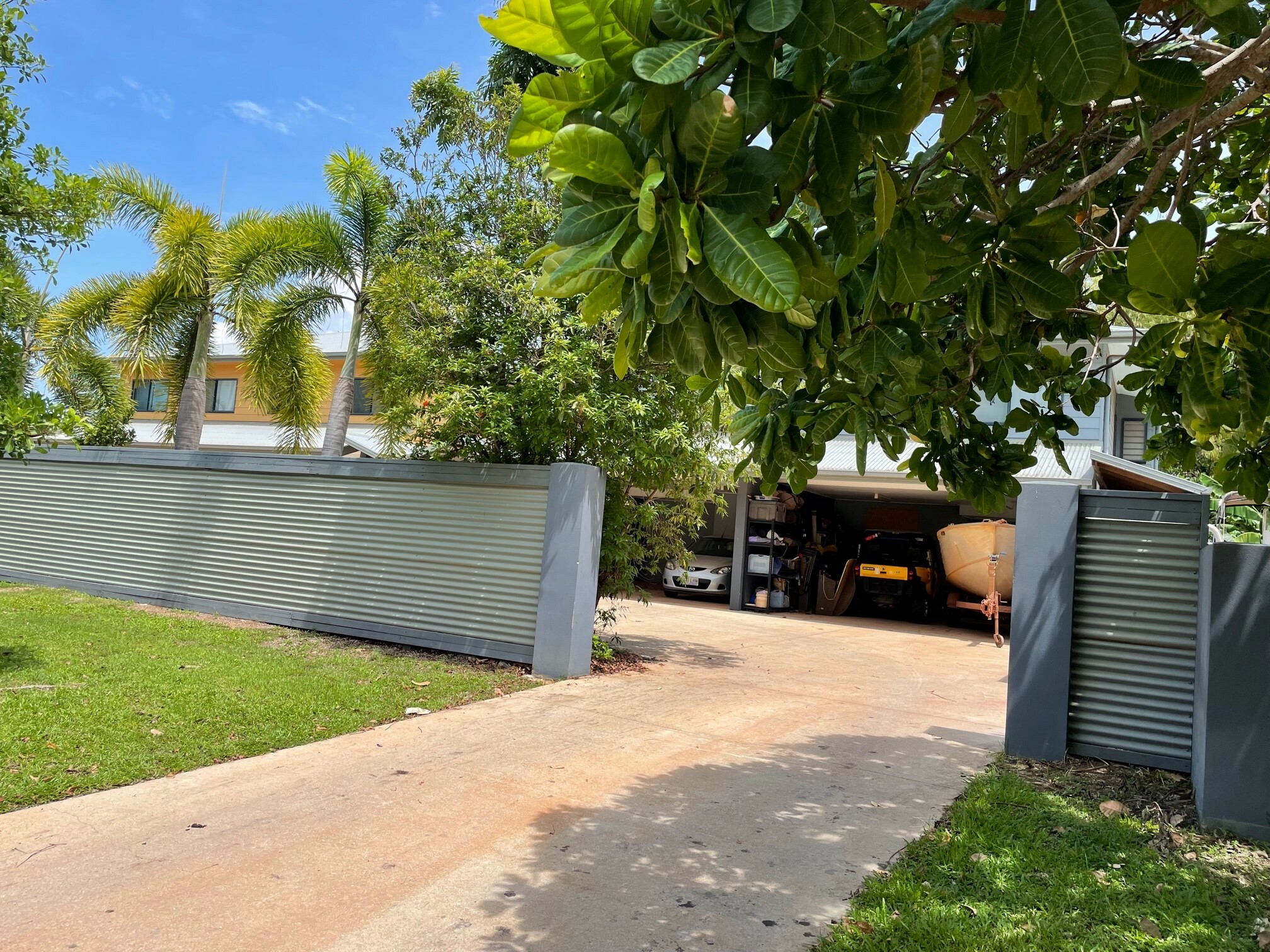 Weipa Real Estate BLOCK OF 4, 3 BEDROOM TOWNHOUSES!