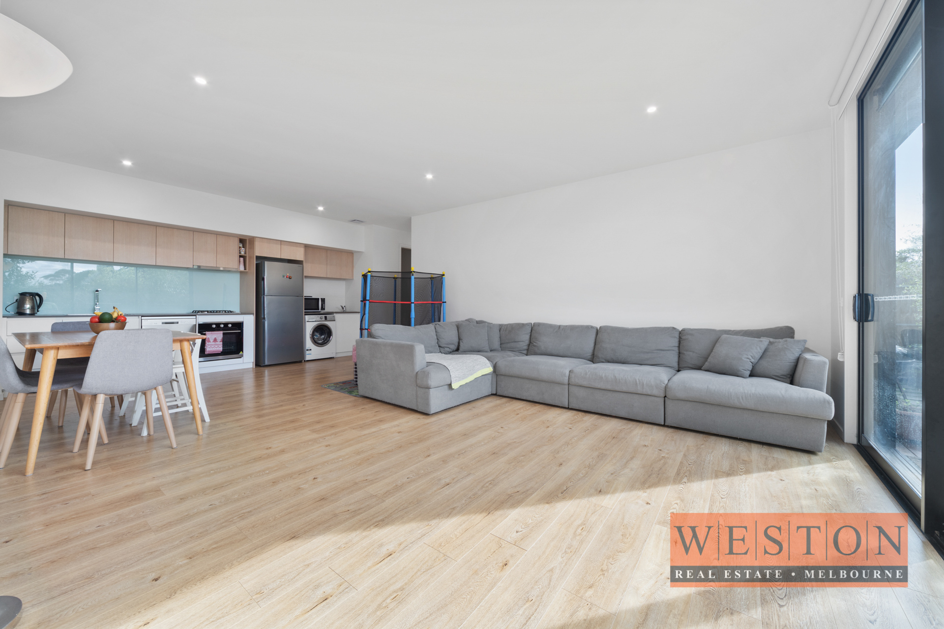 Weston Real Estate Melbourne Look No Further 3 Bedroom Town House