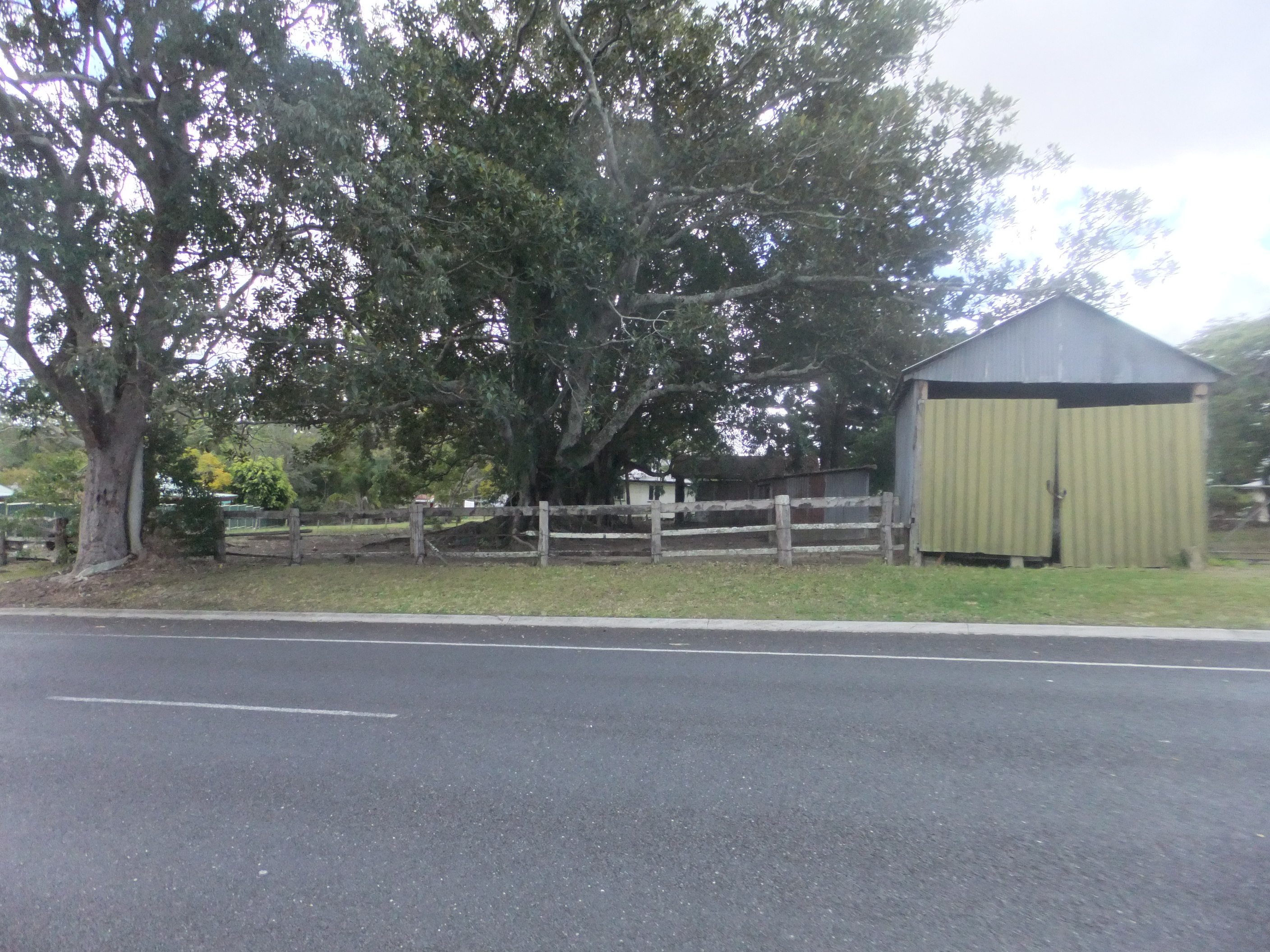 Woodford Property Woodford Central Prime Commercial Location