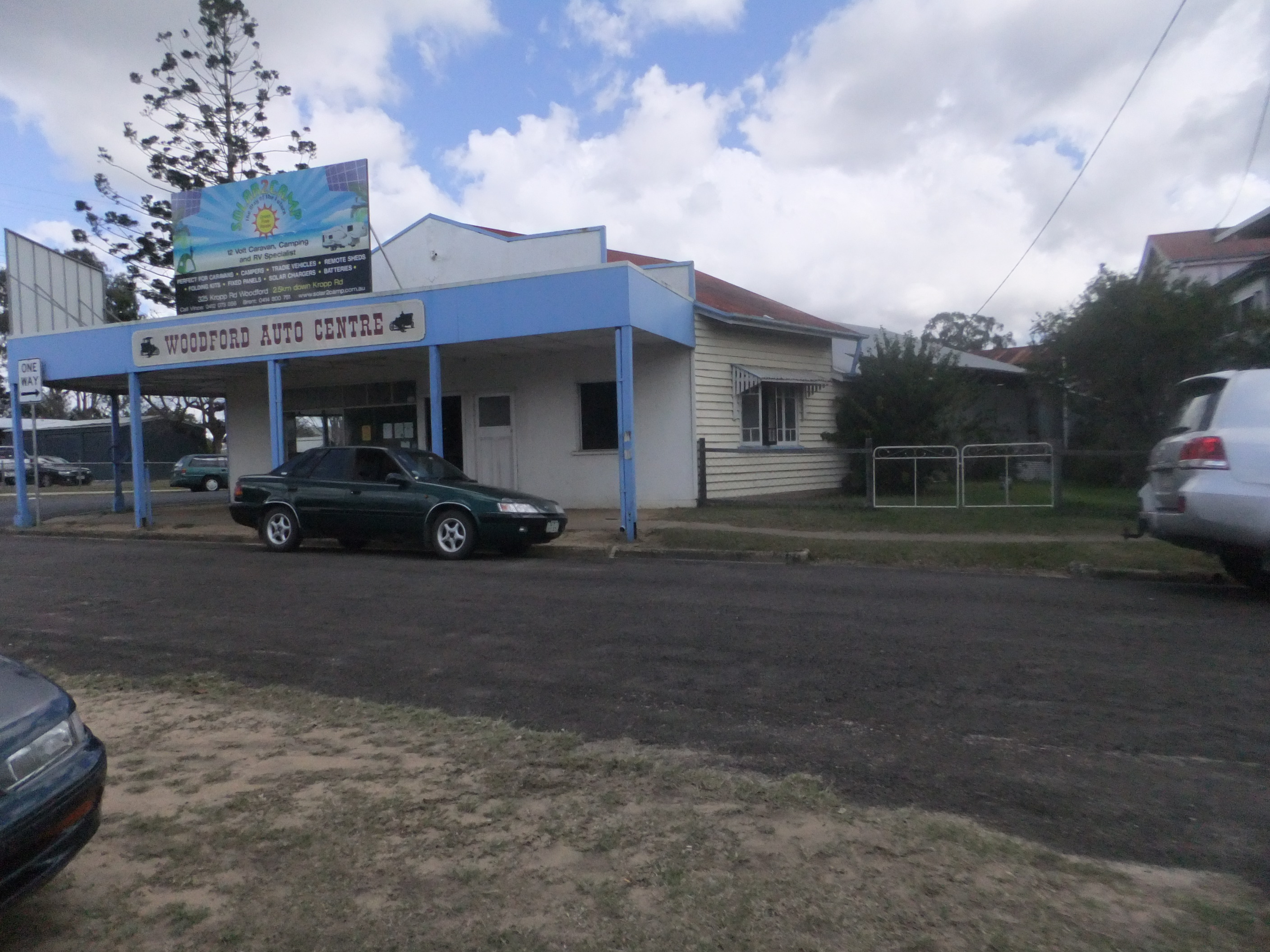 Woodford Property Woodford Central Prime Commercial Location