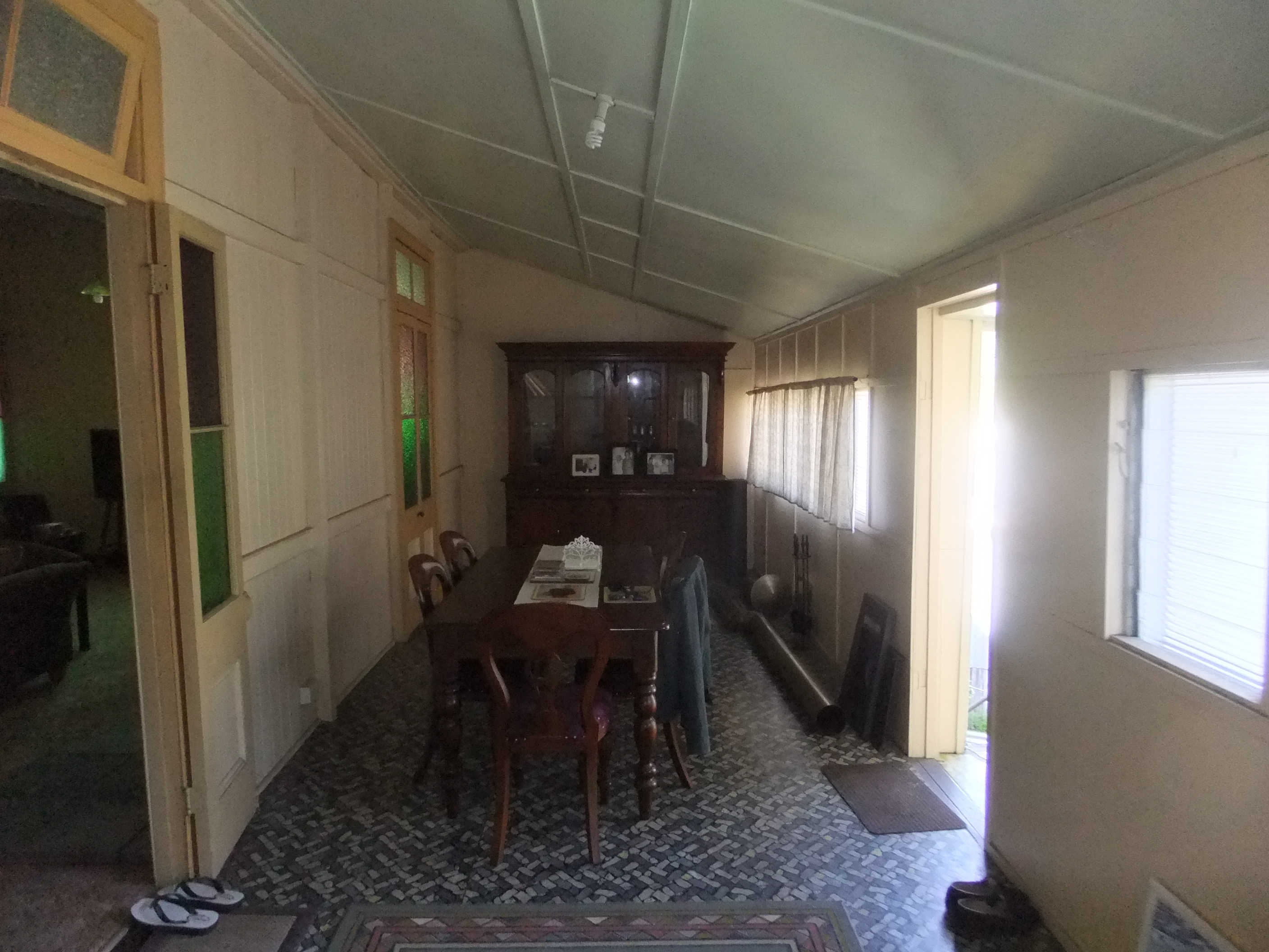 Woodford Property Woodford Central Prime Commercial Location