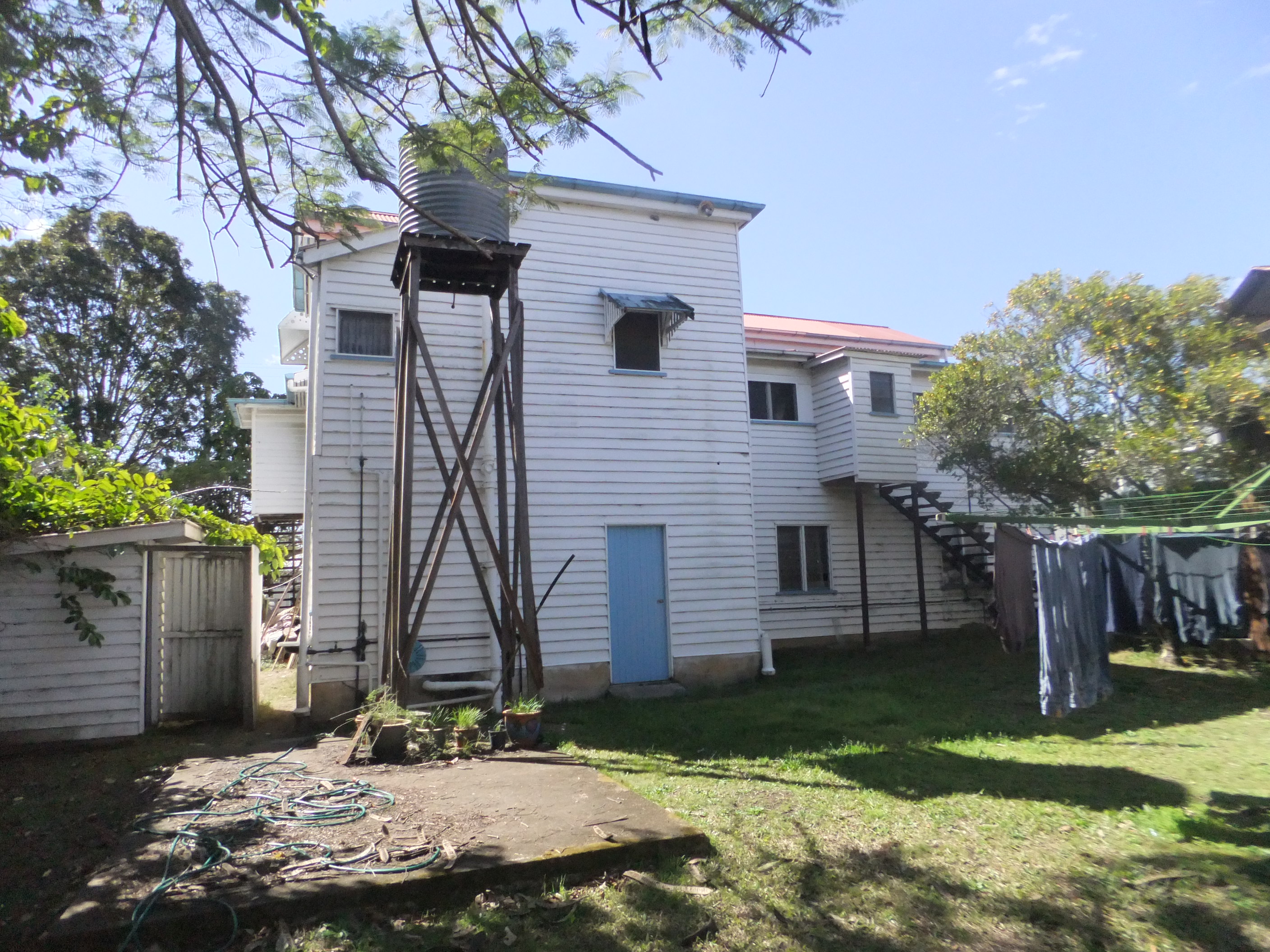 Woodford Property Woodford Central Prime Commercial Location