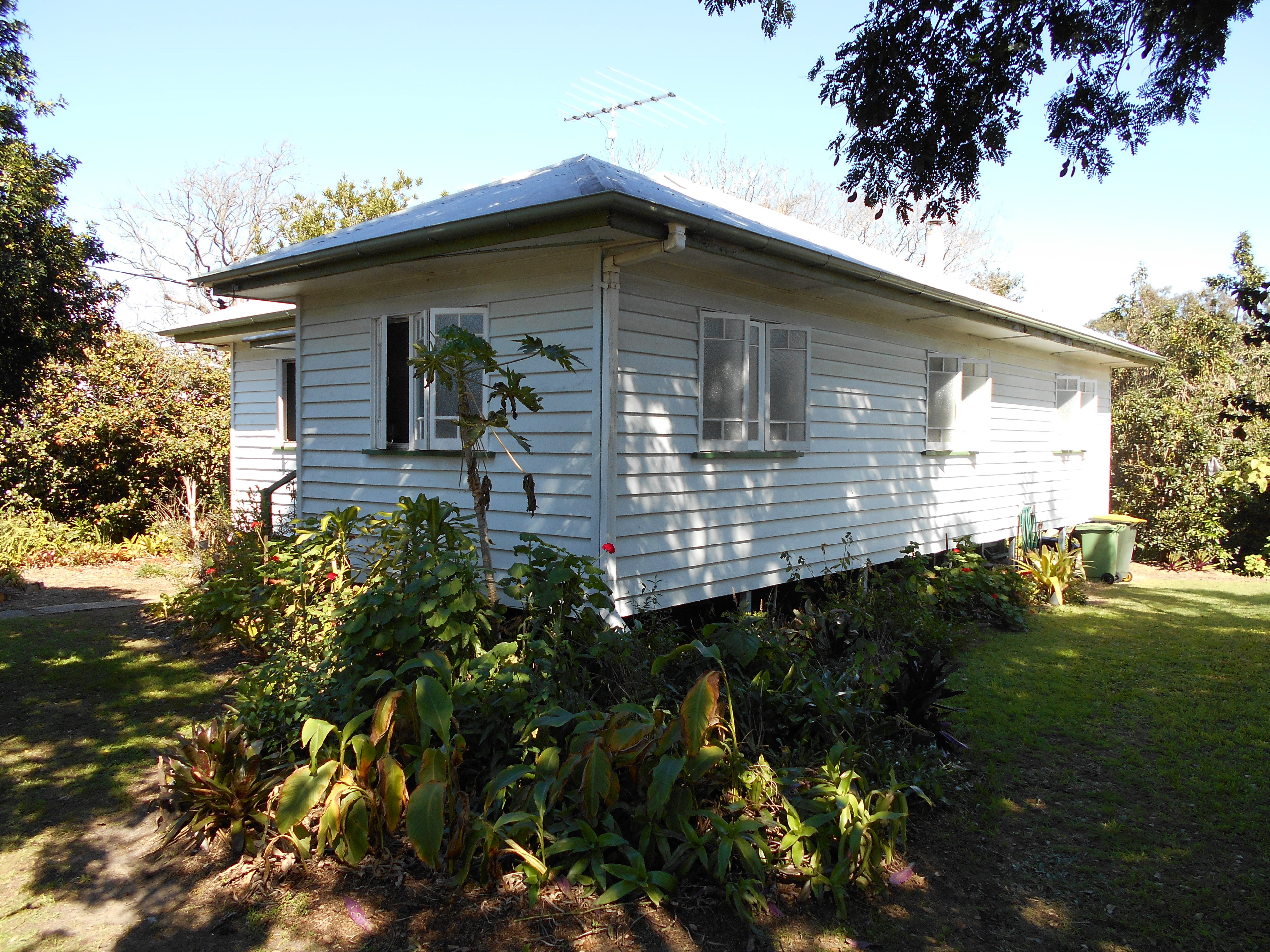 Woodford Property Woodford 1012m2