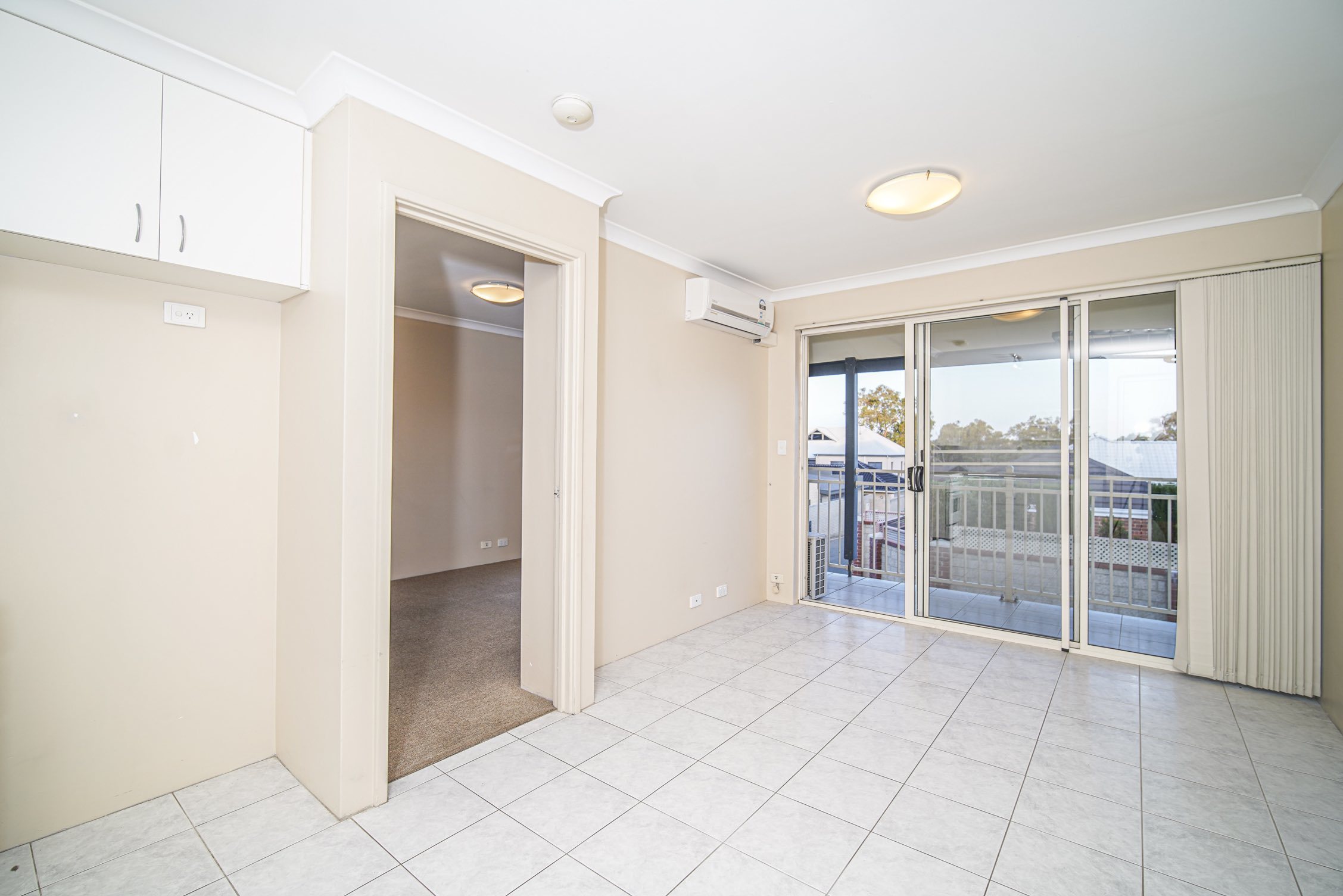 Awesome Two Storey Townhouse with Self Contained Granny Flat in Joondalup!