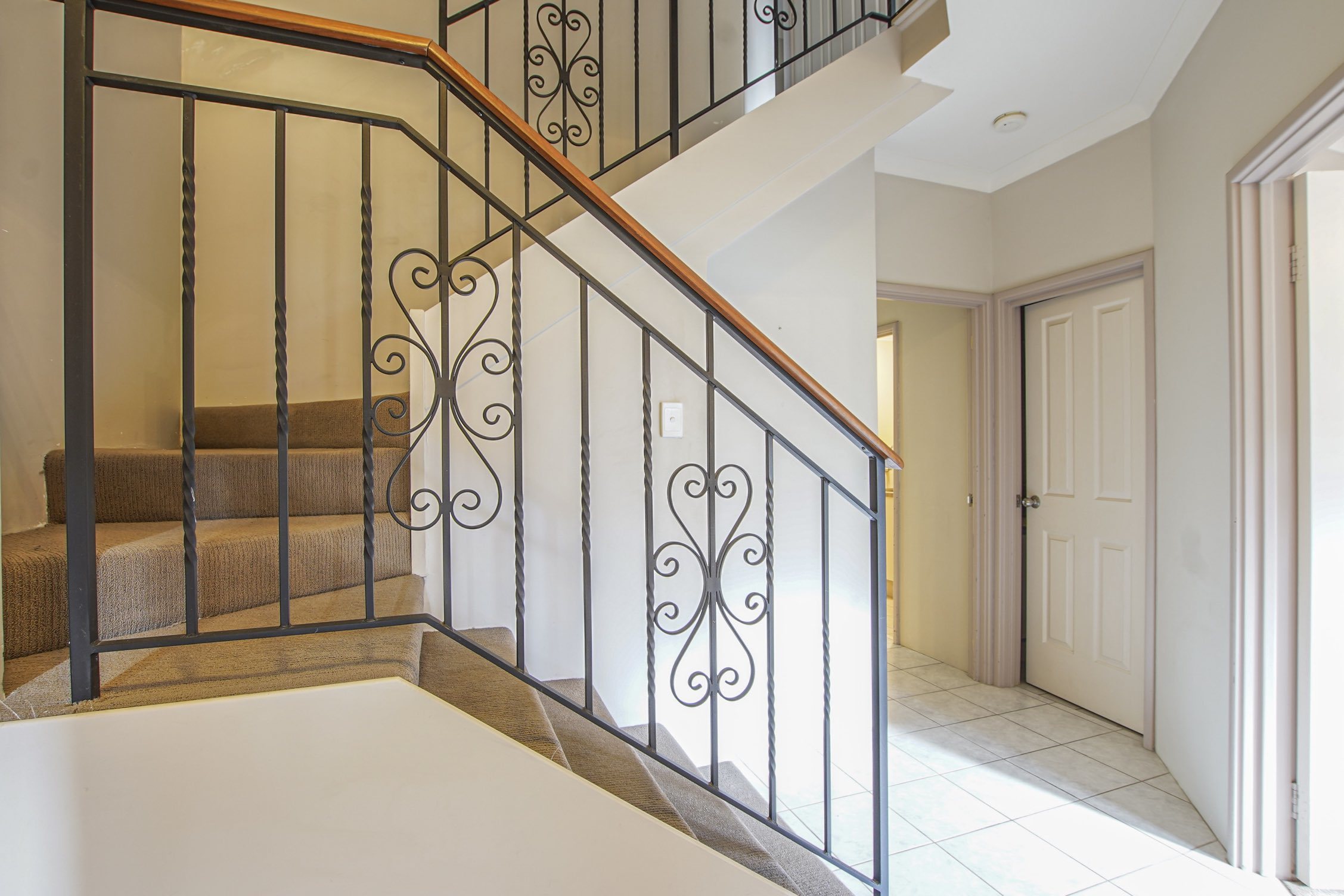 Awesome Two Storey Townhouse with Self Contained Granny Flat in Joondalup!