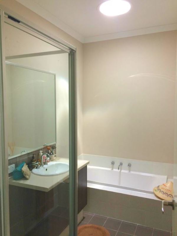 Great Home Located in Catalina Estate!