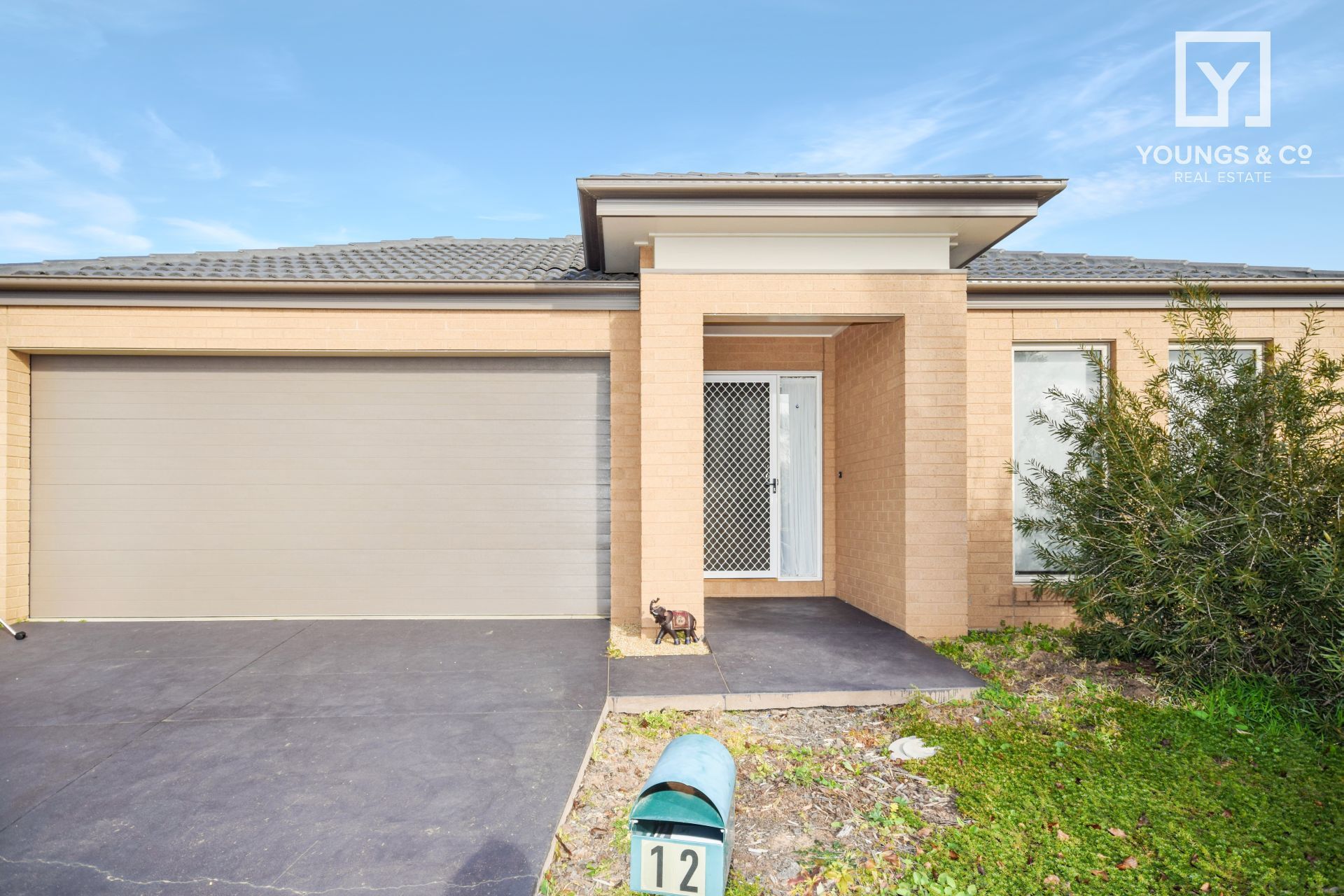 Youngs & Co North Shepparton Family Home!