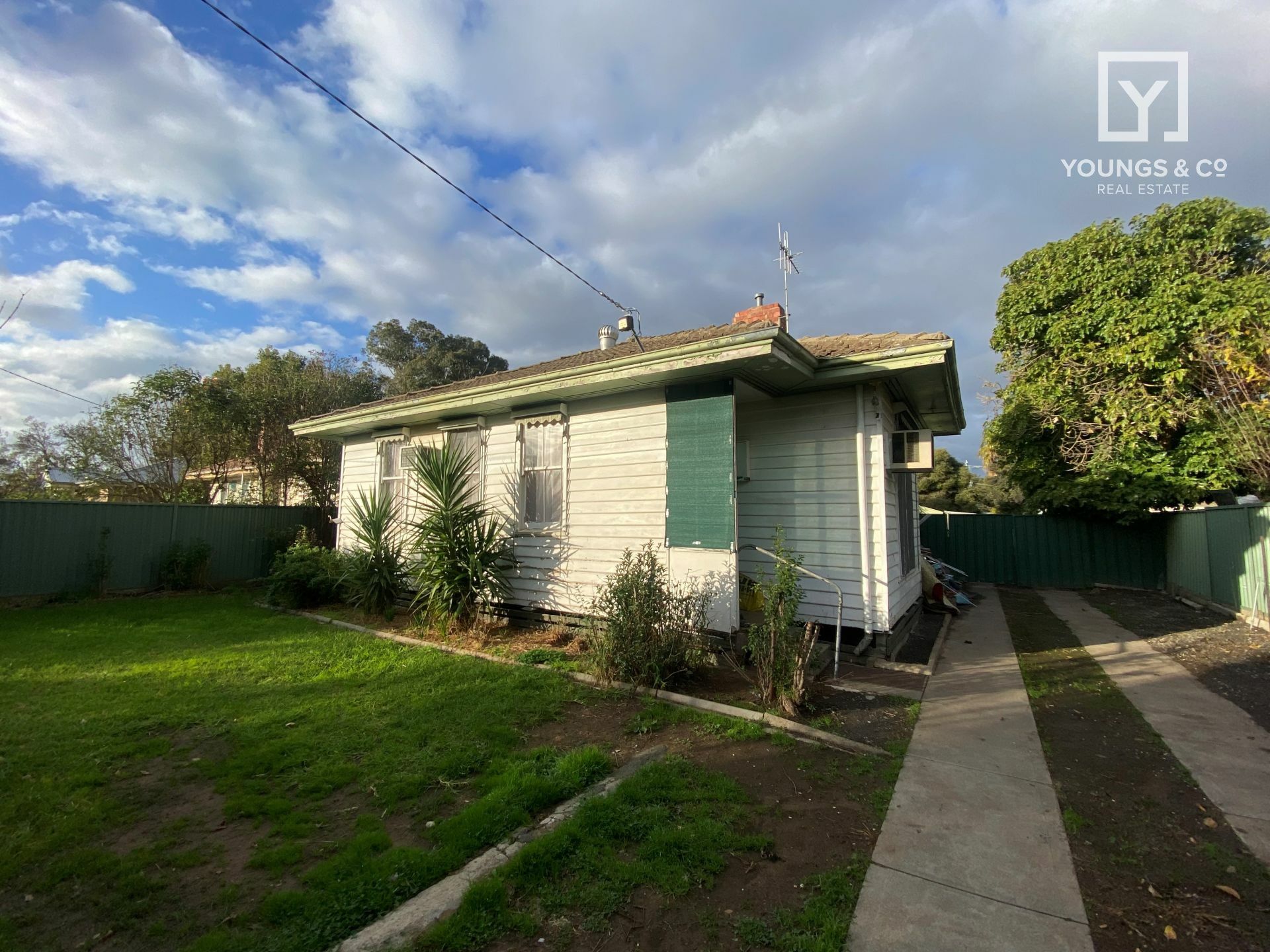 Youngs & Co NORTH SHEPPARTON 3 BEDROOM HOME