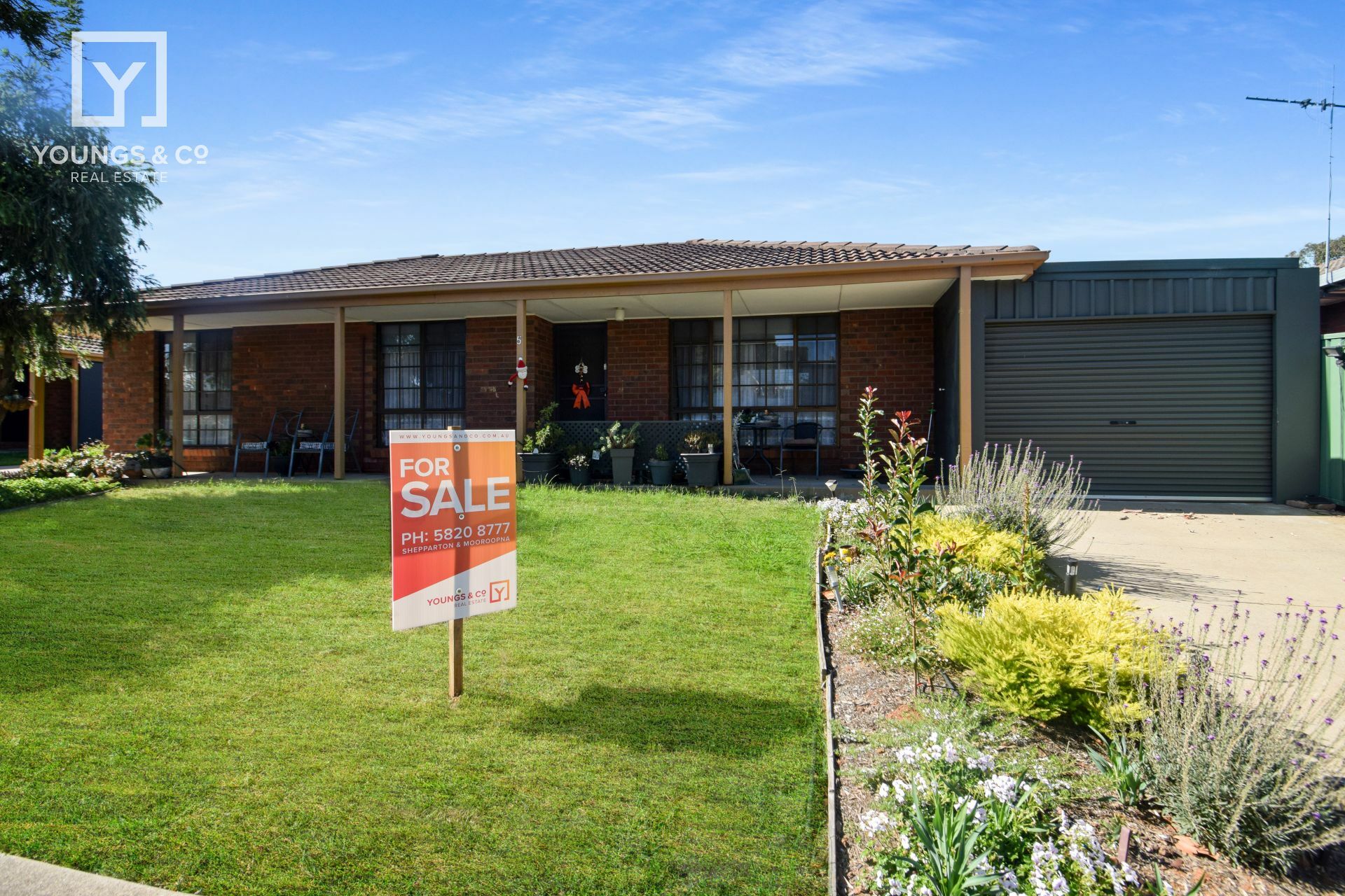 Youngs & Co Charming Unit in Tranquil Clydesdale Court, Mooroopna