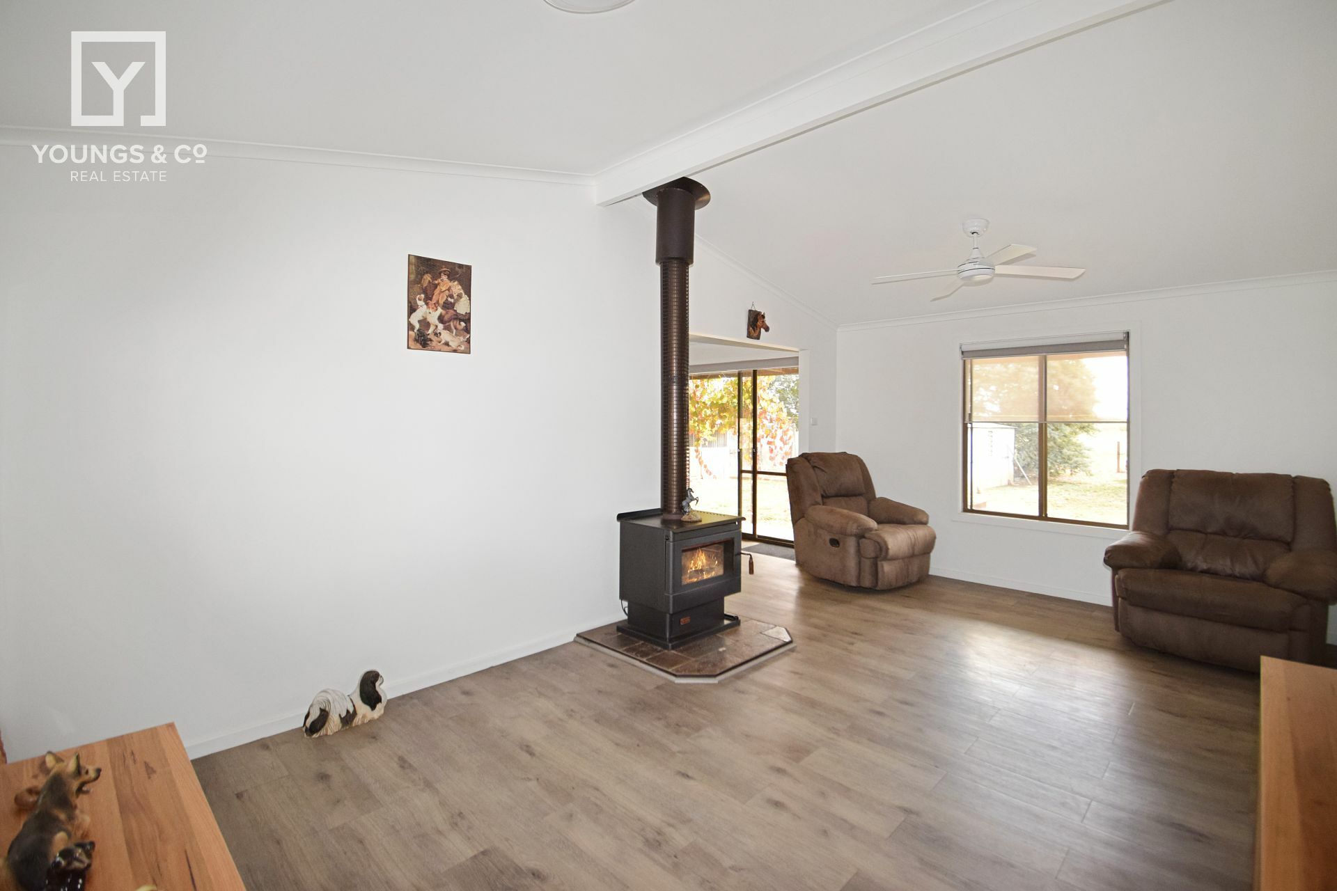 Youngs & Co Lifestyle property only 5 mins from Mooroopna!