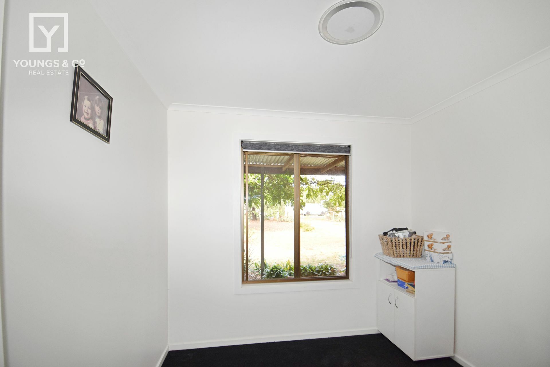 Youngs & Co Lifestyle property only 5 mins from Mooroopna!