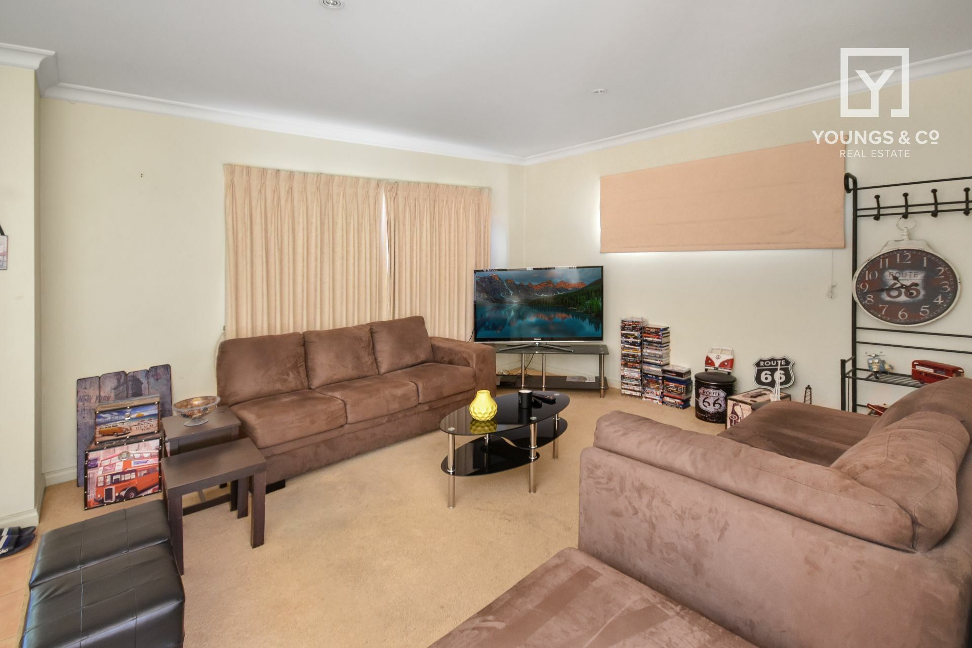 Youngs & Co Central Shepparton Living 2 Bedroom Unit
