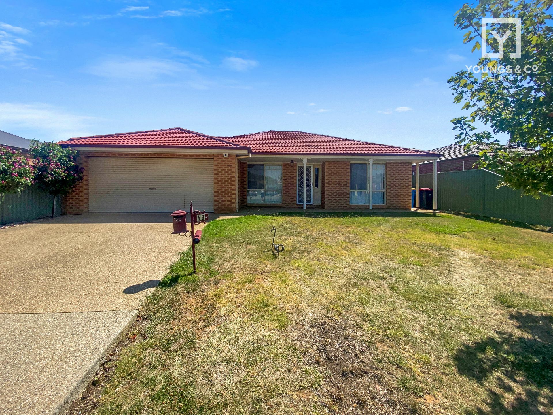 Youngs & Co POPULAR SOUTH SHEPPARTON LOCATION