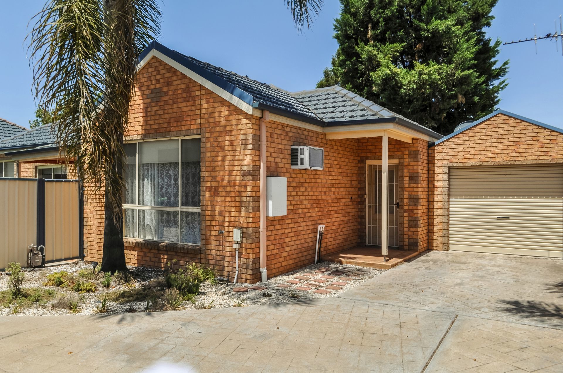 Three Bedroom Unit North Shepparton Youngs and Co